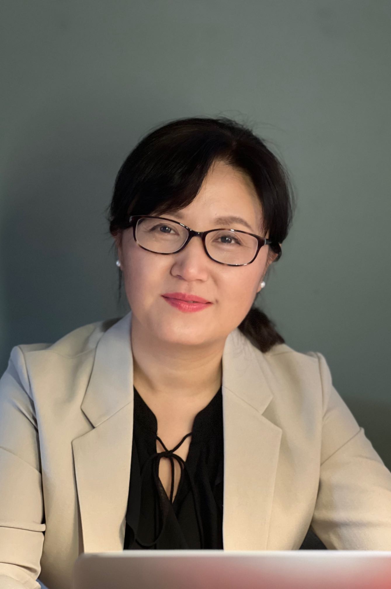 Yaling Zhou, Attorney at Law